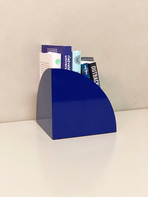 corner shelf / bookend ultramarine blue