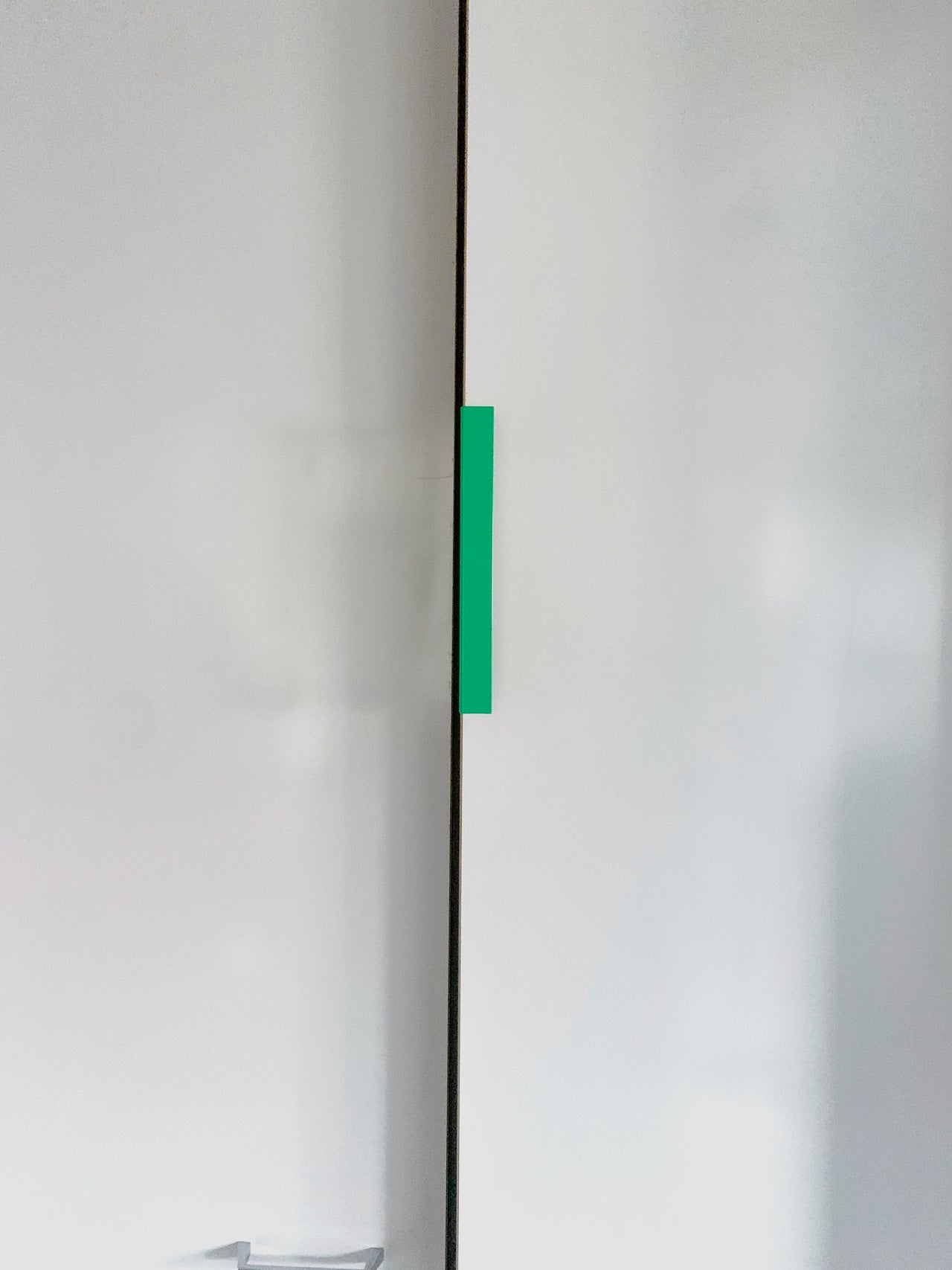 schubladenleiste 02 / handle 02 neon grün