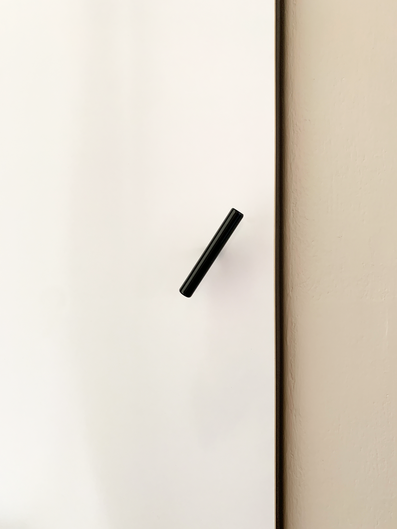 möbelgriff / line handle for furniture schwarz