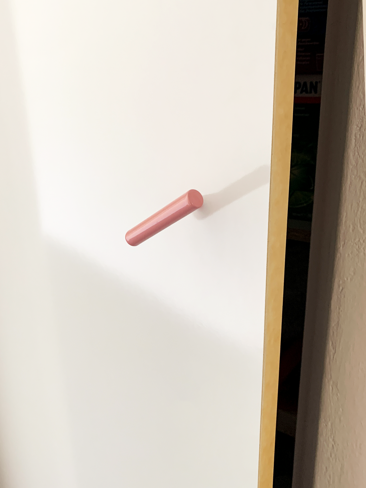 möbelgriff / line handle for furniture rosa