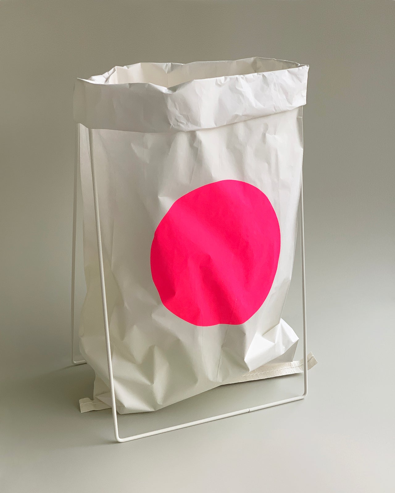 papiersack-halter / paper bag holder weiß