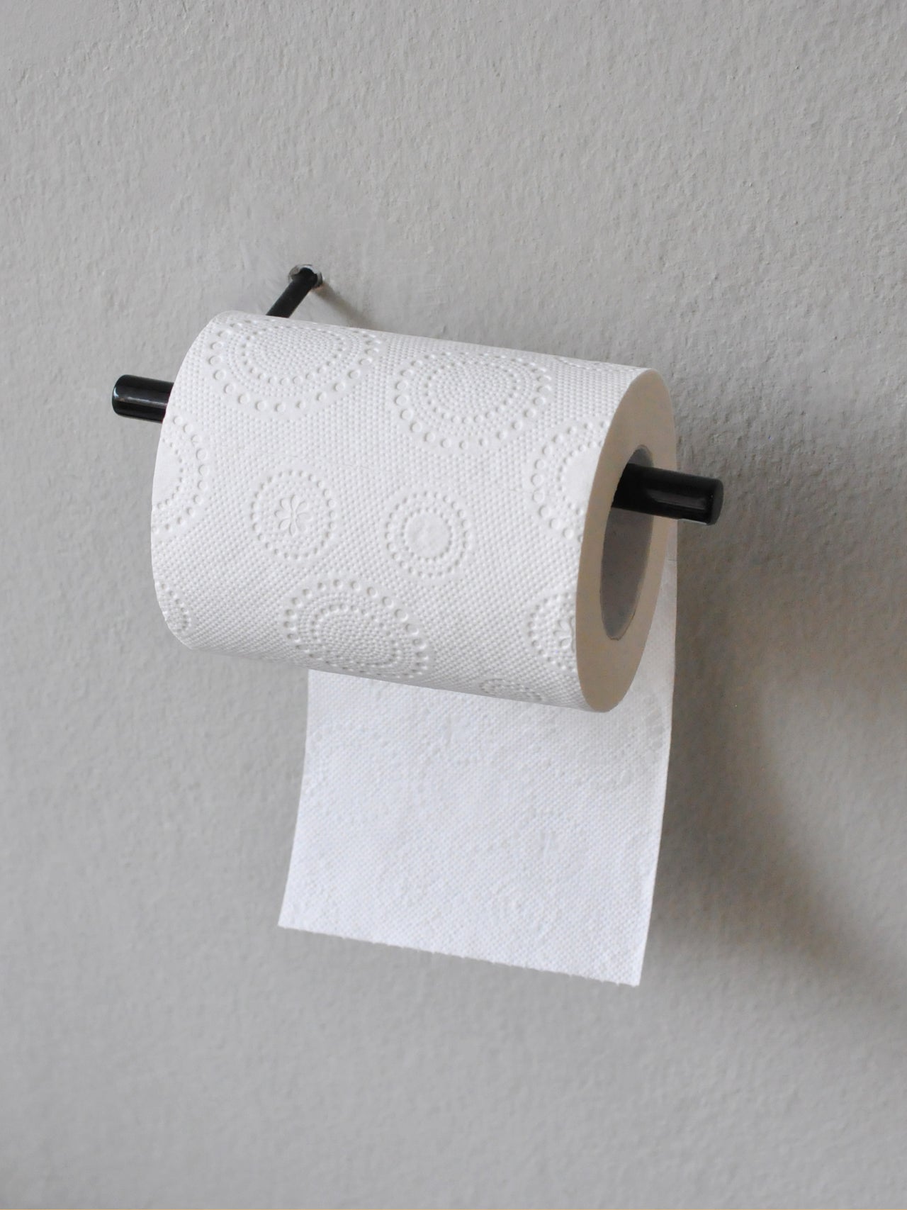 toilettenrollenhalter / toilet paper holder schwarz