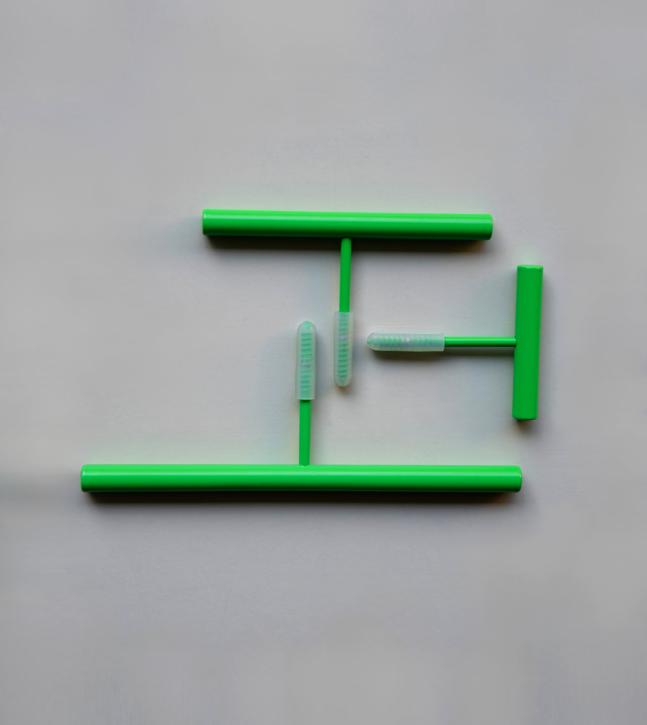 wandhaken / line hook neon grün