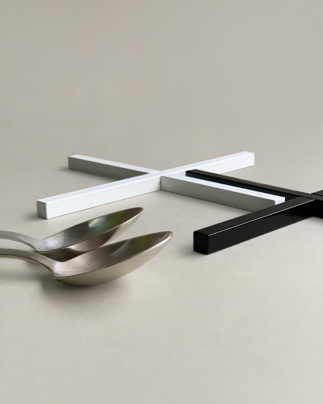 topfuntersetzer / trivet weiß