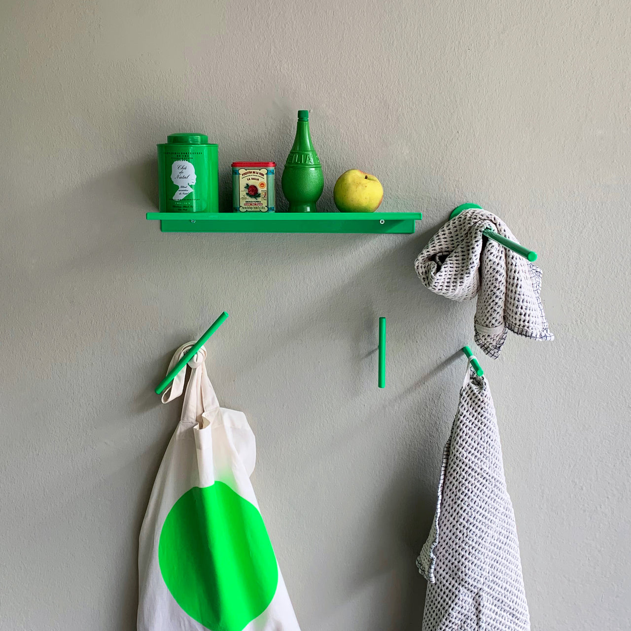 z shelf S / z shelf S neon grün