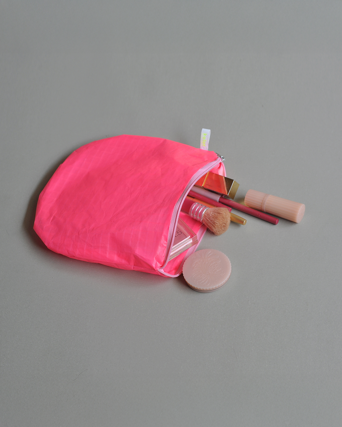 all-purpose bag / magic U pouch neon pink