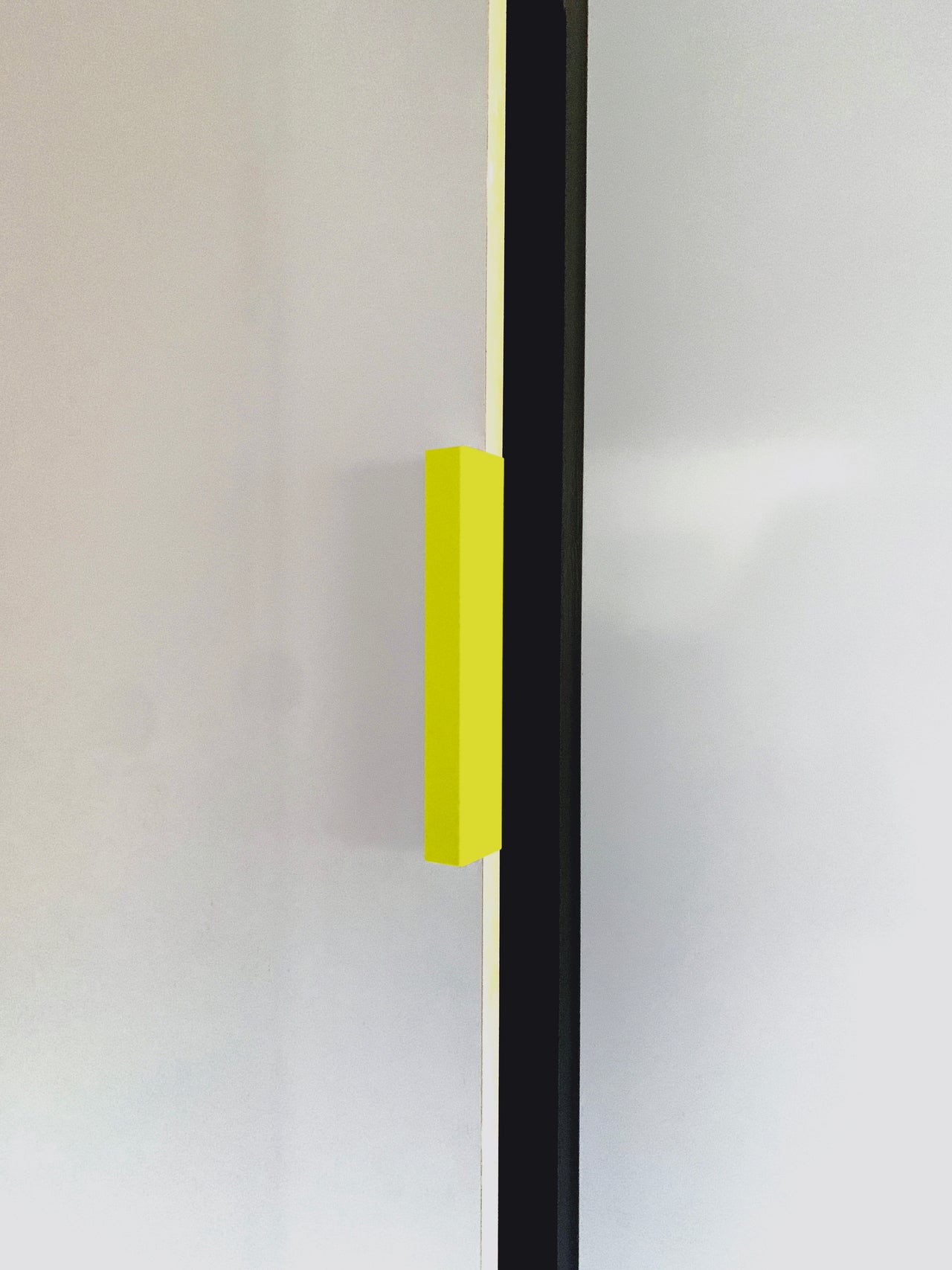 schubladenleiste 02 / handle 02 neon gelb