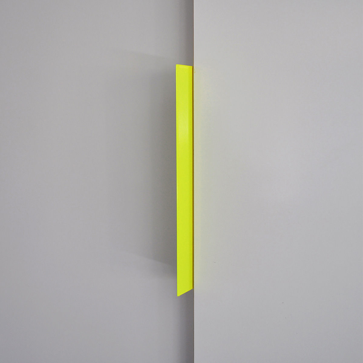 griffleiste 01 / handle 01 neon gelb
