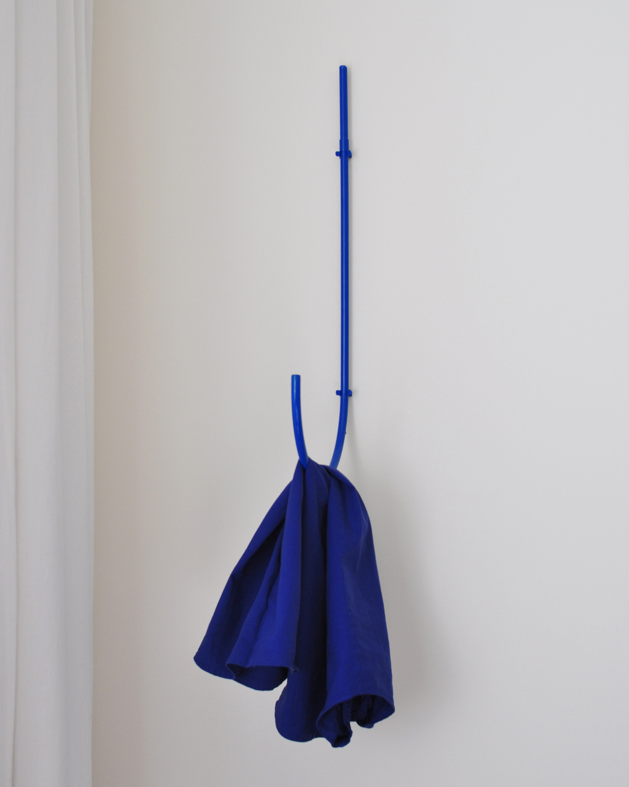 großer wandhaken / hanger arch blau