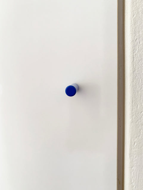 knobs ultramarine blue