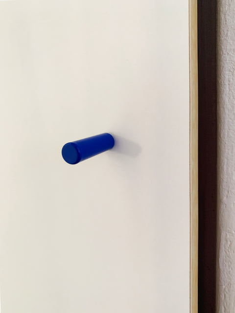  knobs ultramarine blue