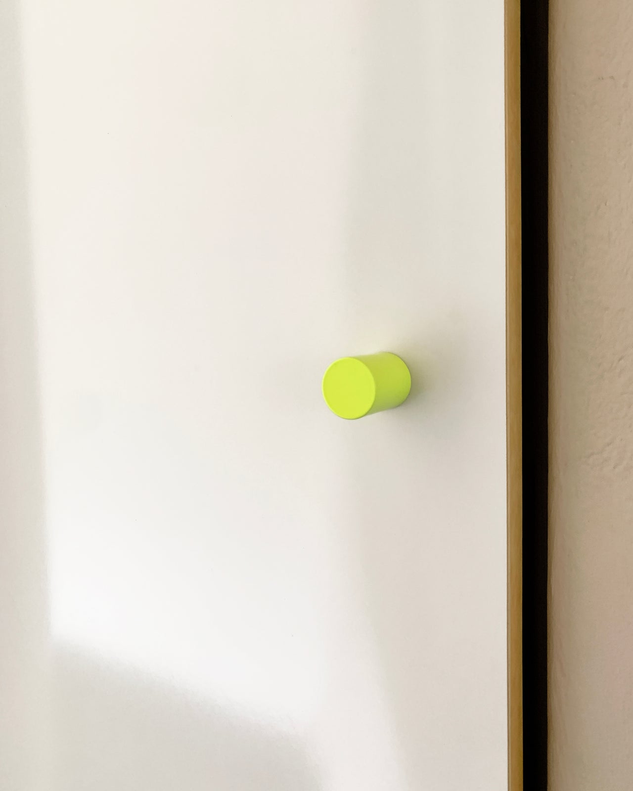 furniture knob 02 / knob L 02 neon yellow