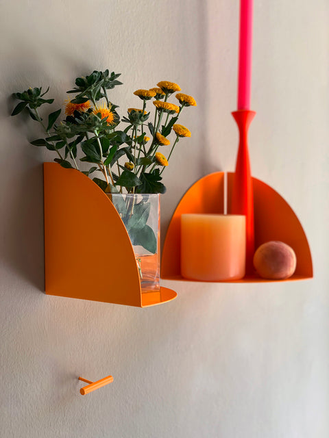 corner shelf / bookend neon orange