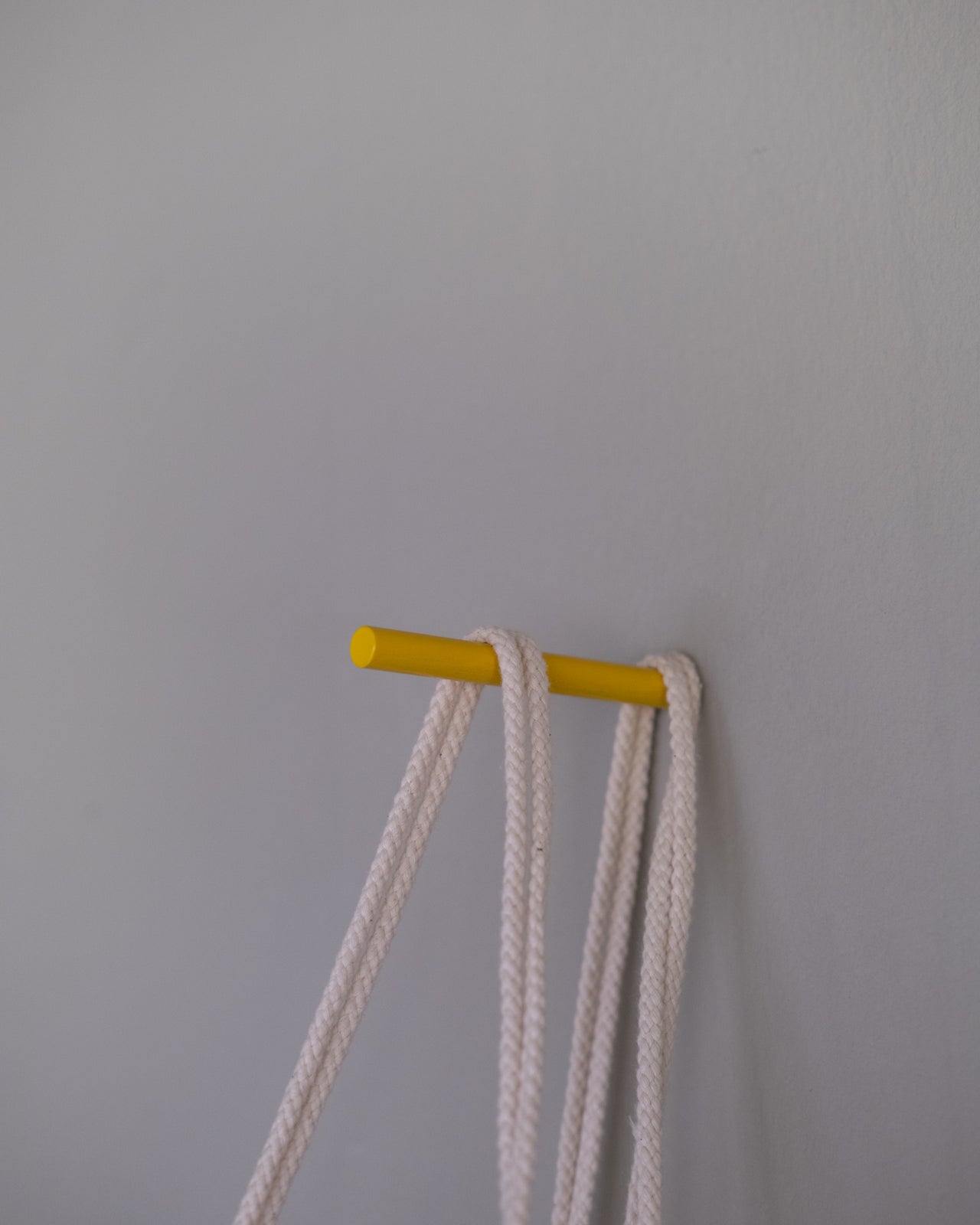 stifthaken / pin hook sonnengelb