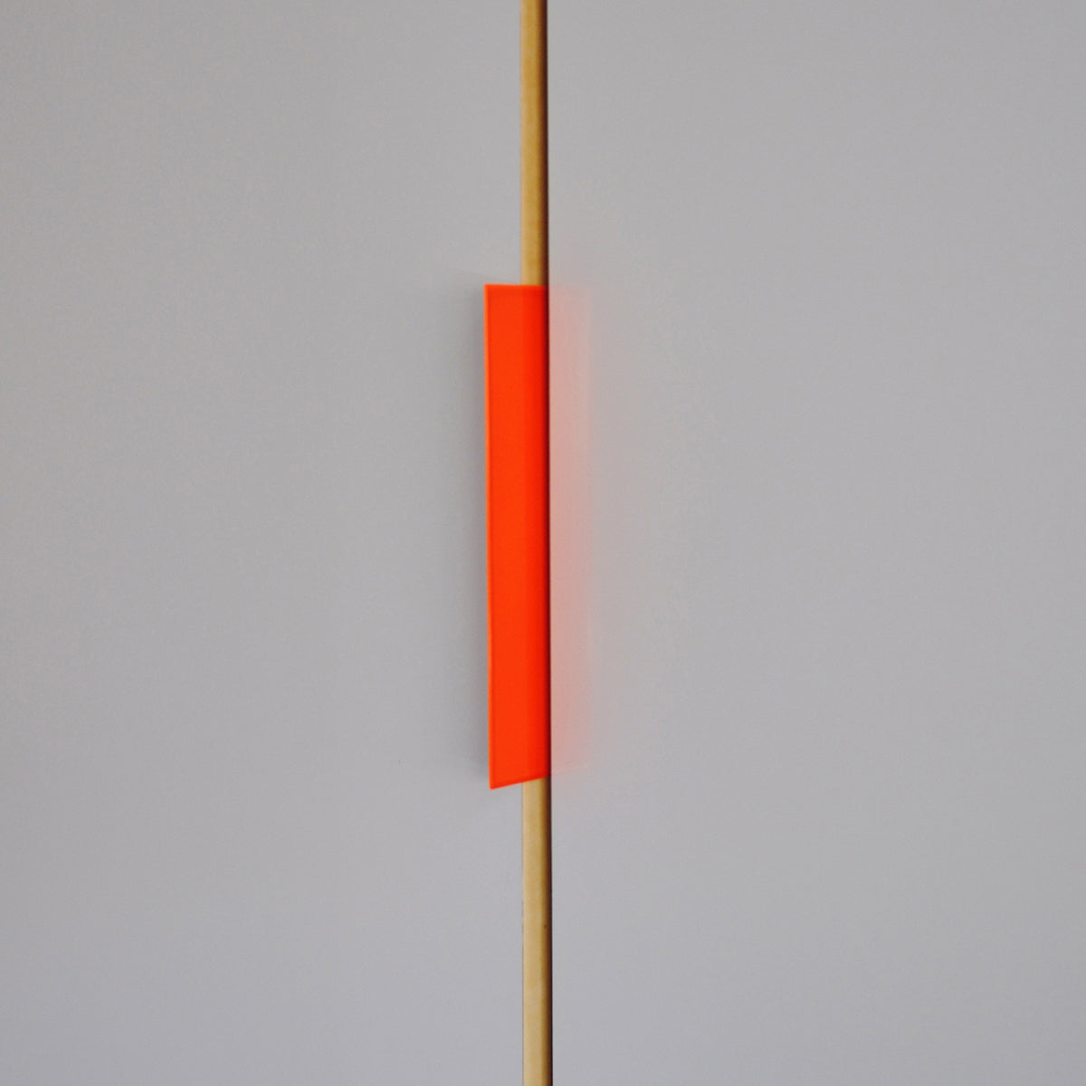 griffleiste 01 / handle 01 neon rot