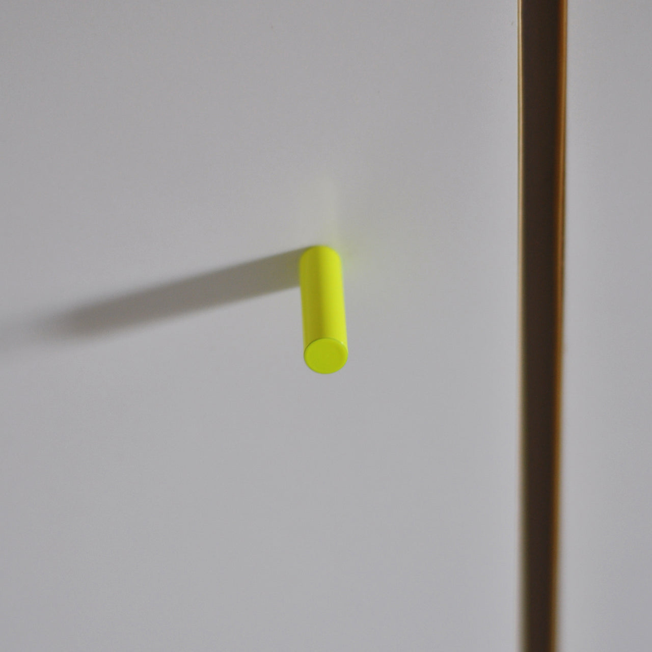 möbelgriffe 01 / knobs 01 for furniture neon gelb