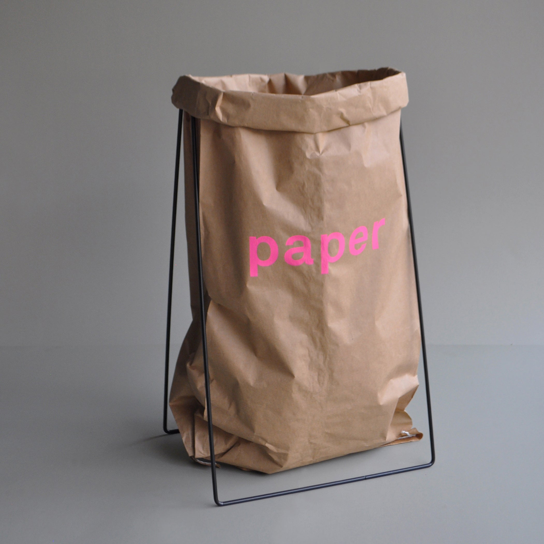 papiersack-halter / paper bag holder schwarz - kolor.de